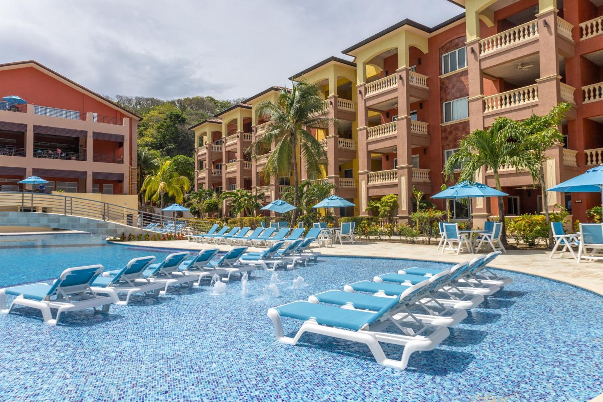 Infinity Bay Spa & Beach Resort West Bay Exterior photo